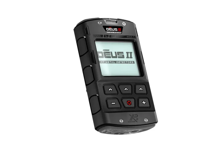 XP Deus II z panelem RC, cewką 9 FMF, słuchawkami WS6, pointer mi6, plecak, torba