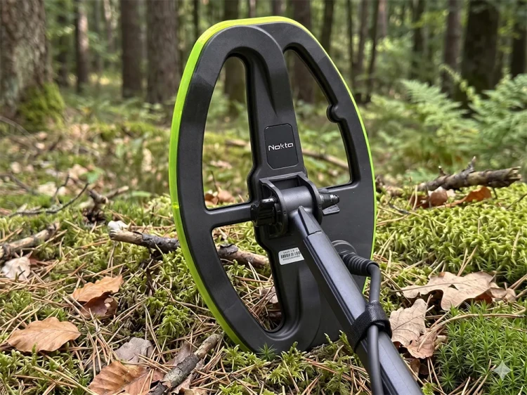 Osłona cewki Bumper Nokta 24 cm